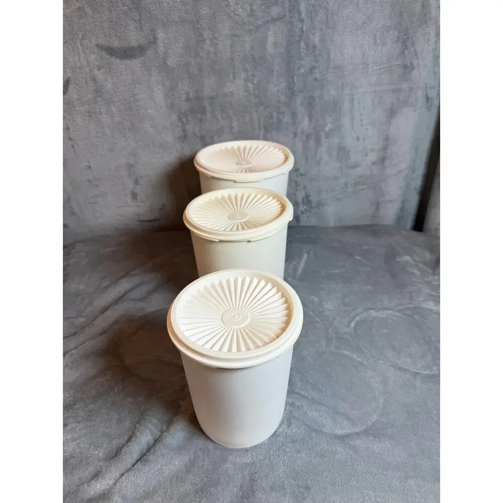 Tupperware vintage servalier